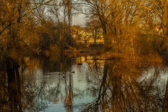 Broadway Gravel Pit by Richard Kenyon